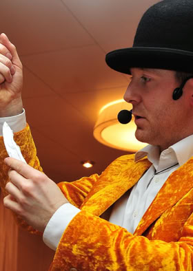 Wittich Wolf zaubert